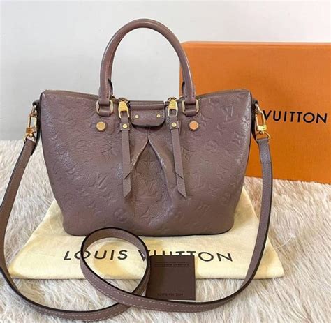 LOUIS VUITTON Empreinte Mazarine PM Mastic 